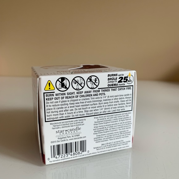 GWP Free with $50 Purchase Krispy Kreme Candle - Picture 3 of 3